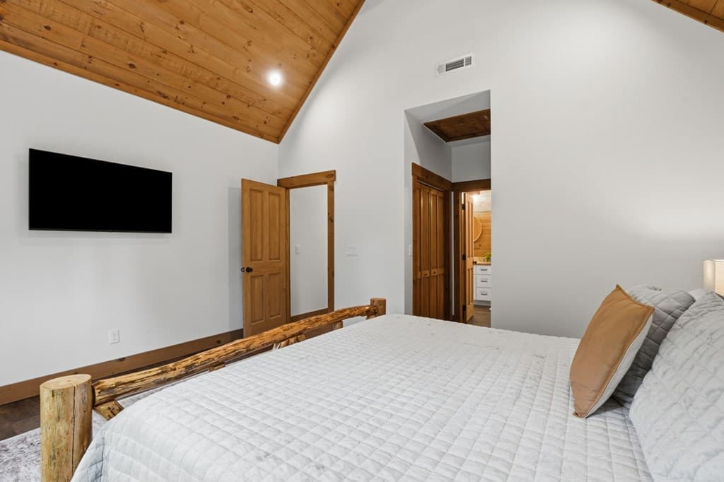 200 Arbor Way, Blue Ridge GA 30513 - Photo