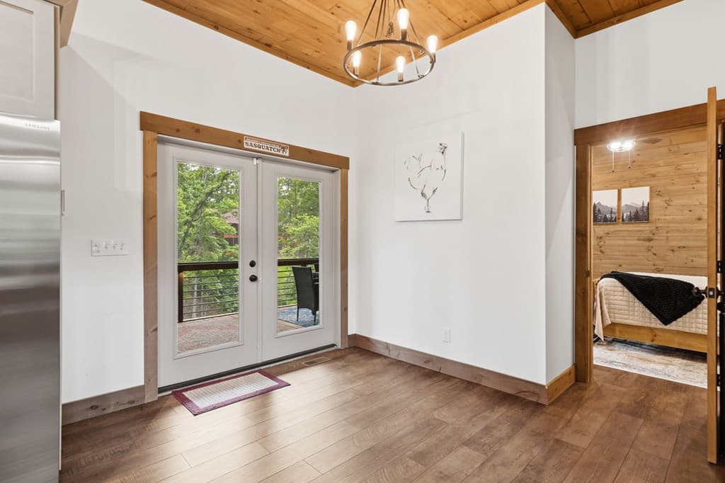 200 Arbor Way, Blue Ridge GA 30513 - Photo