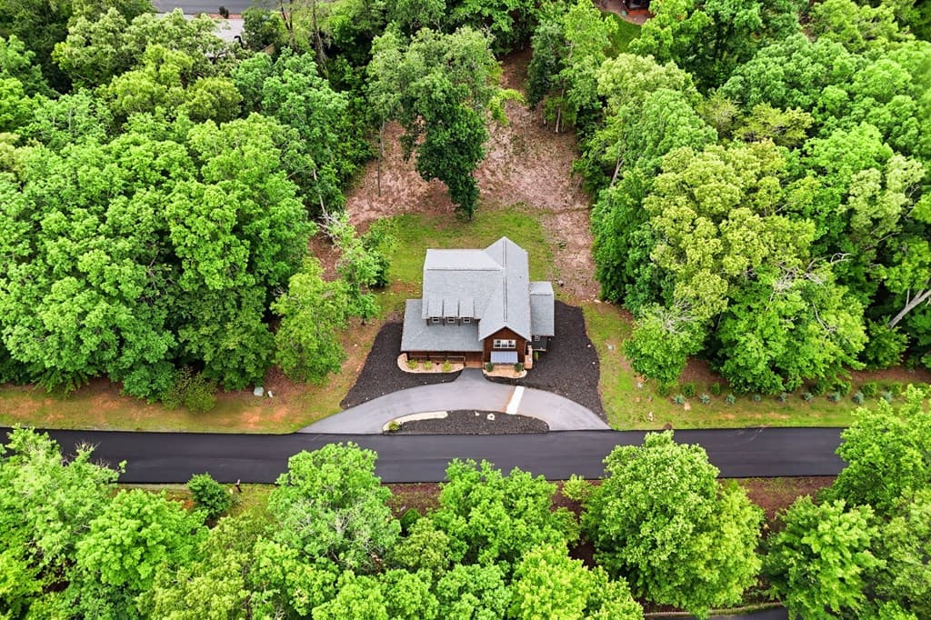 200 Arbor Way, Blue Ridge GA 30513 - Photo