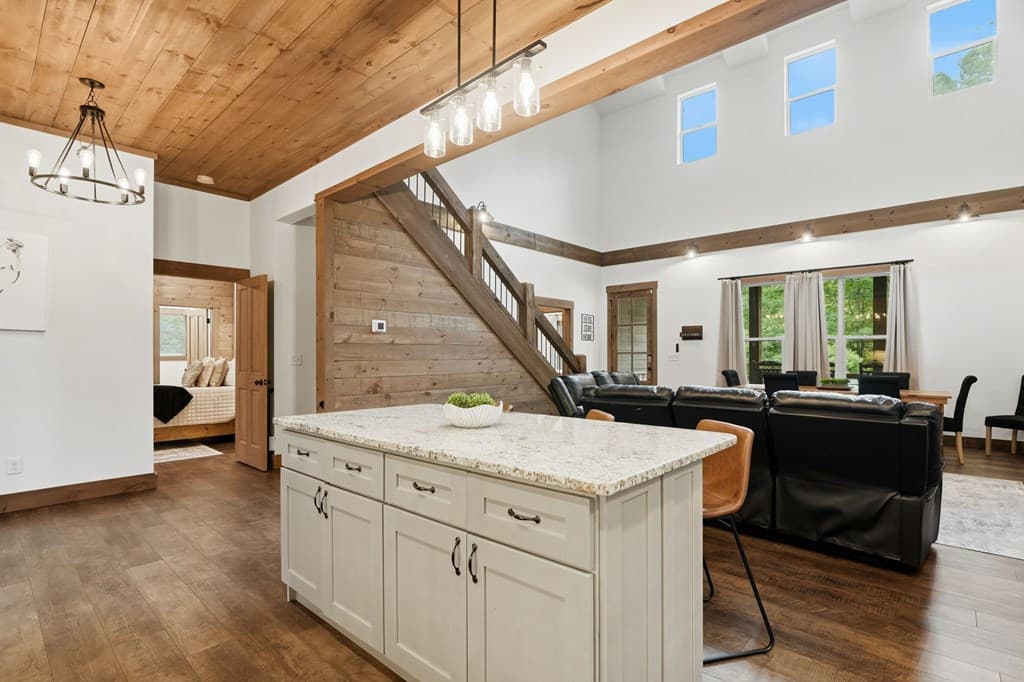 200 Arbor Way, Blue Ridge GA 30513 - Photo