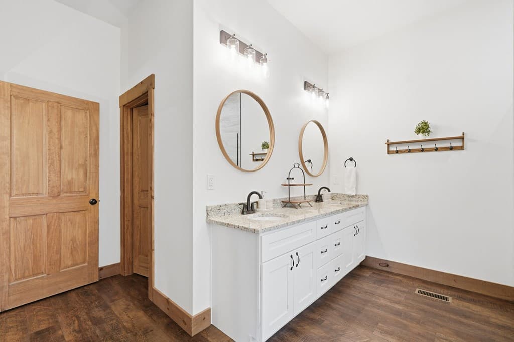 200 Arbor Way, Blue Ridge GA 30513 - Photo