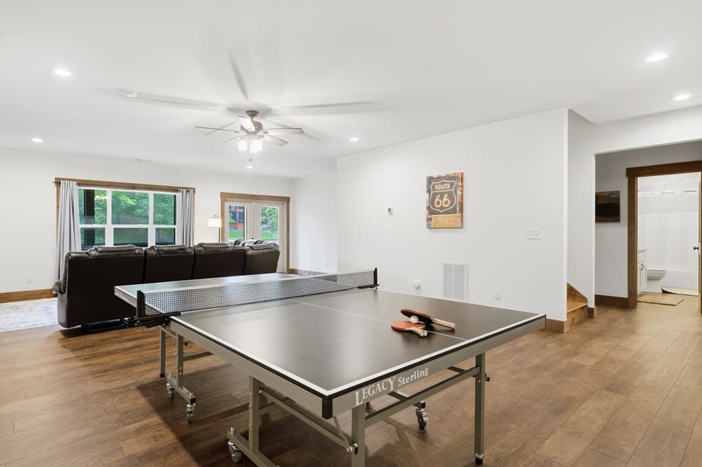 200 Arbor Way, Blue Ridge GA 30513 - Photo
