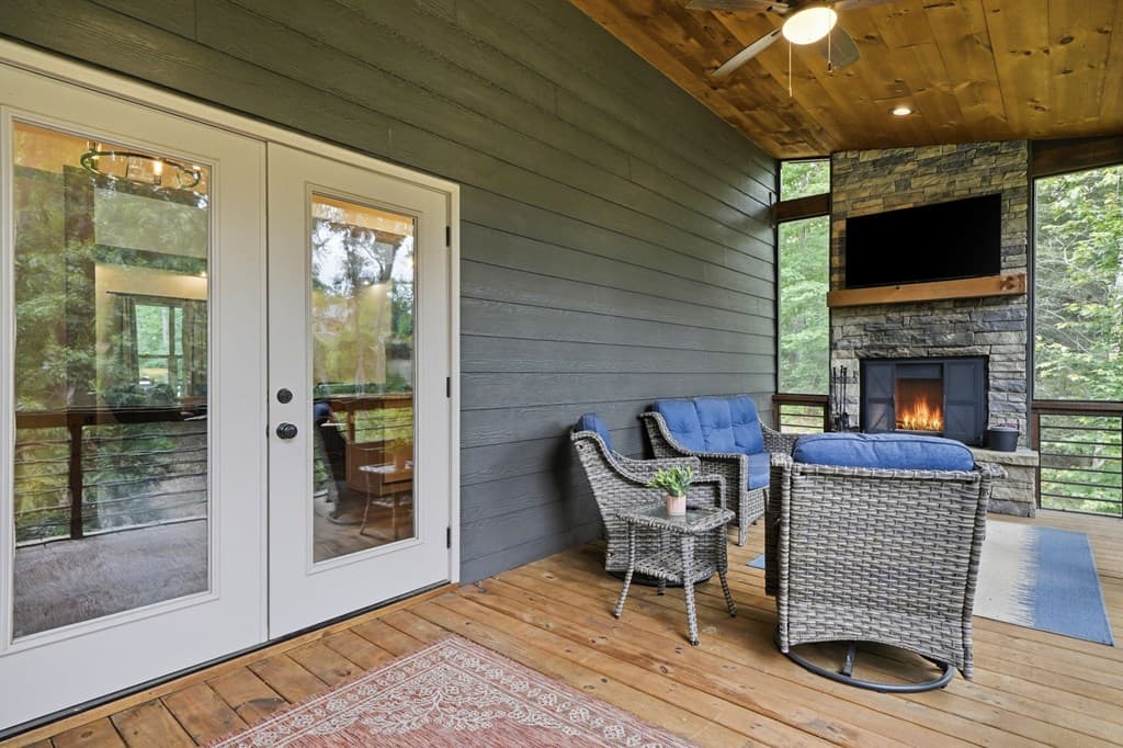 200 Arbor Way, Blue Ridge GA 30513 - Photo