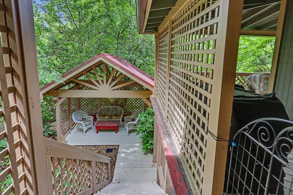 289 Doc Thomas Ridge Road, Blairsville GA 30512 - Photo