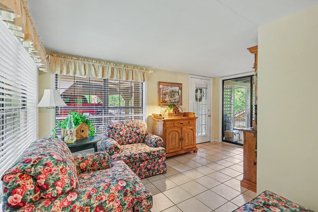 289 Doc Thomas Ridge Road, Blairsville GA 30512 - Photo