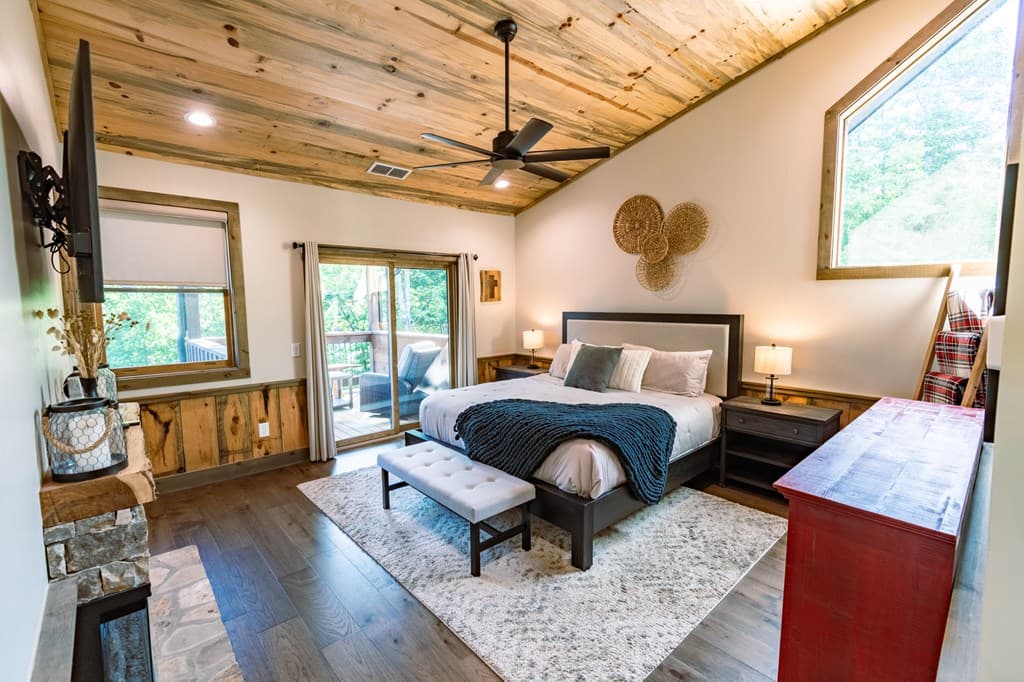 540 Weaver Creek Overlook, Blue Ridge GA 30513 - Photo