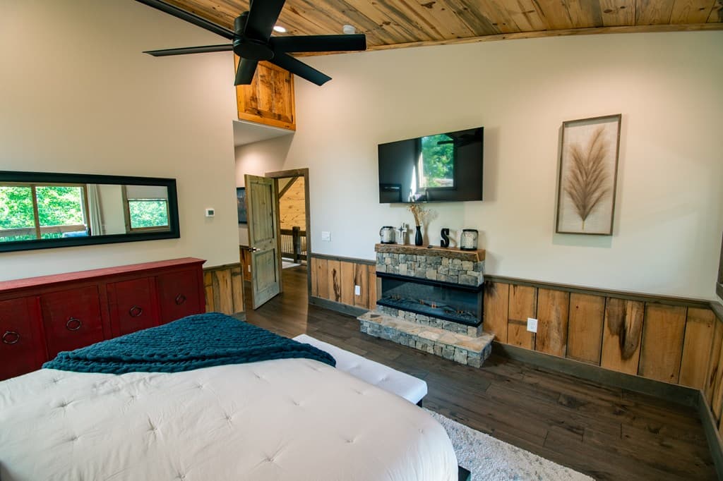 540 Weaver Creek Overlook, Blue Ridge GA 30513 - Photo
