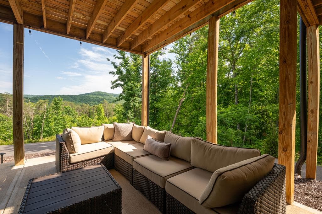 540 Weaver Creek Overlook, Blue Ridge GA 30513 - Photo