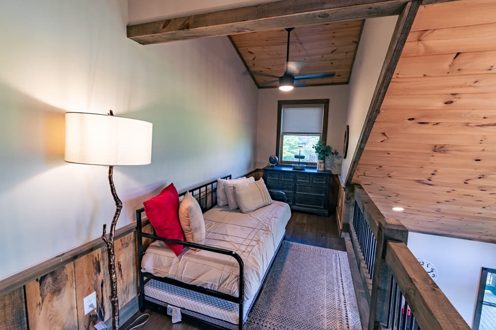 540 Weaver Creek Overlook, Blue Ridge GA 30513 - Photo