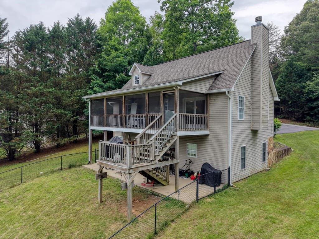 6744 Wood Lake Circle, Young Harris GA 30582 - Photo