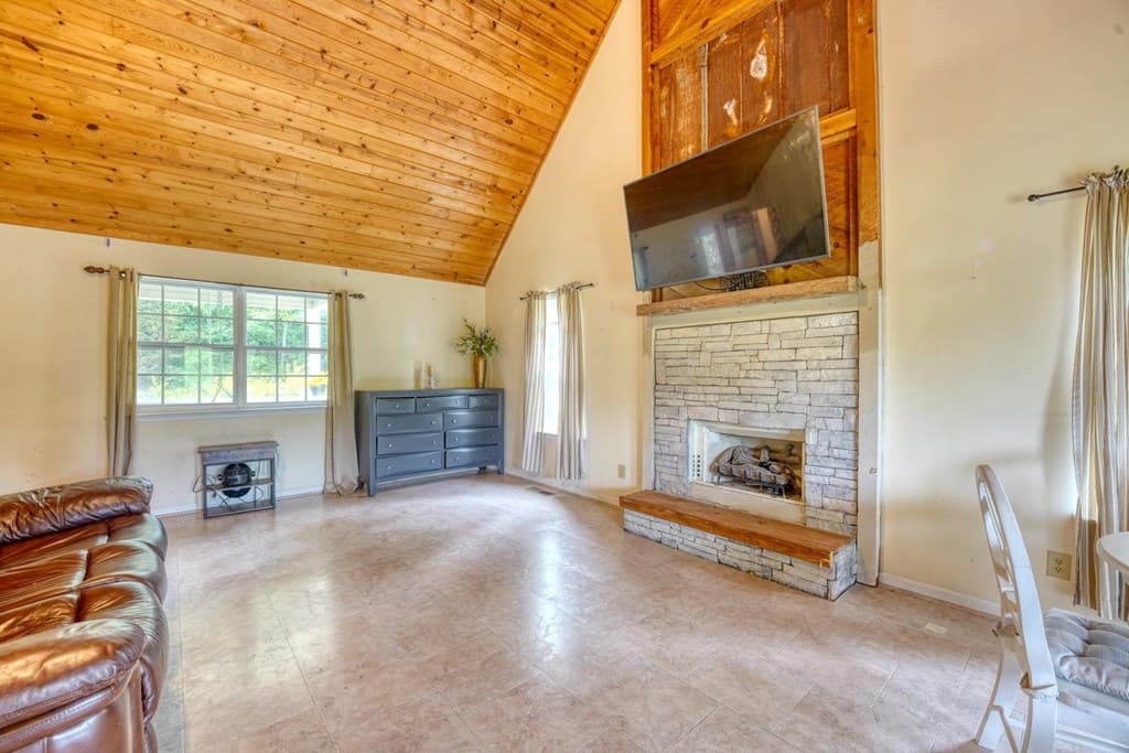 6744 Wood Lake Circle, Young Harris GA 30582 - Photo
