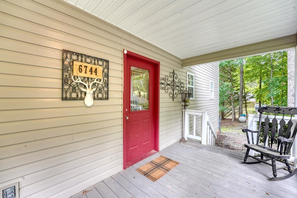6744 Wood Lake Circle, Young Harris GA 30582 - Photo