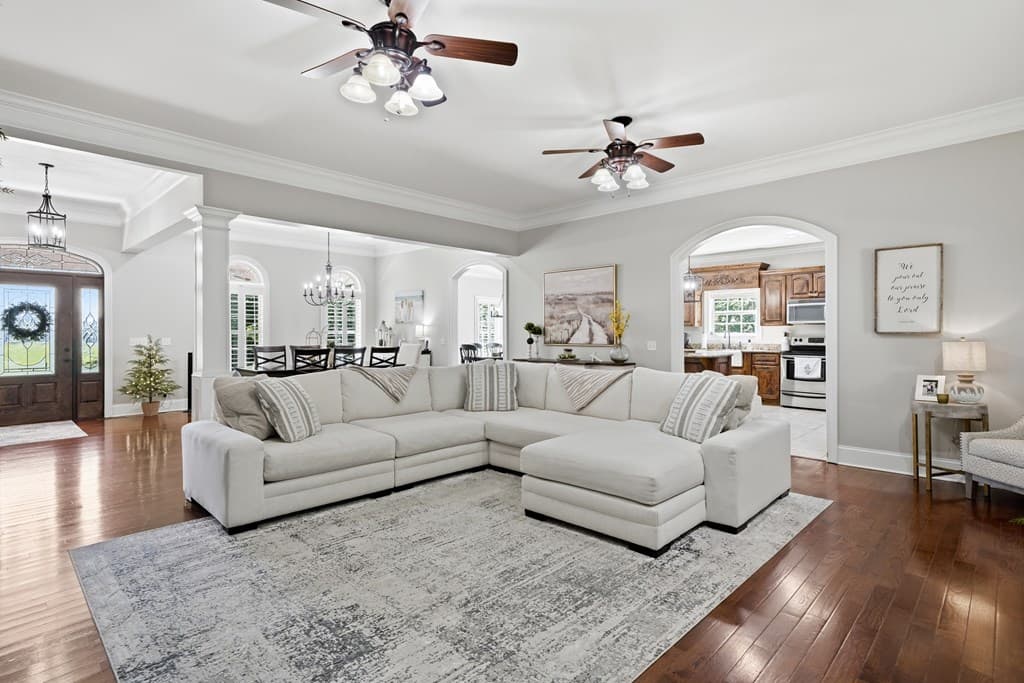 310 SE Gaines Road, Dalton GA 30721 - Photo