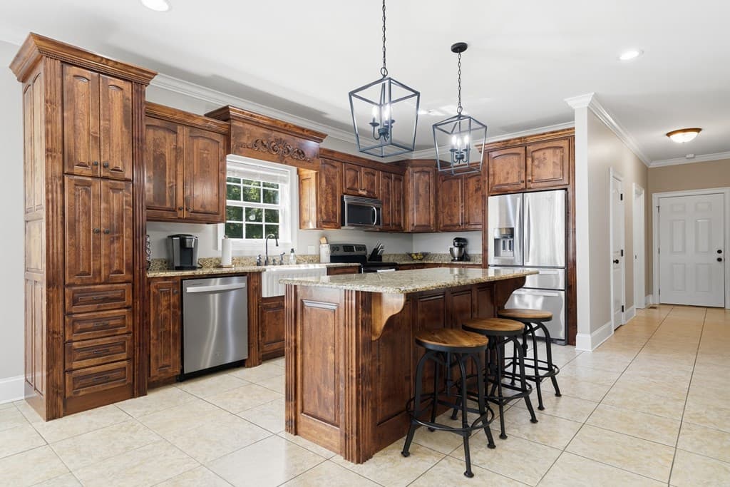 310 SE Gaines Road, Dalton GA 30721 - Photo