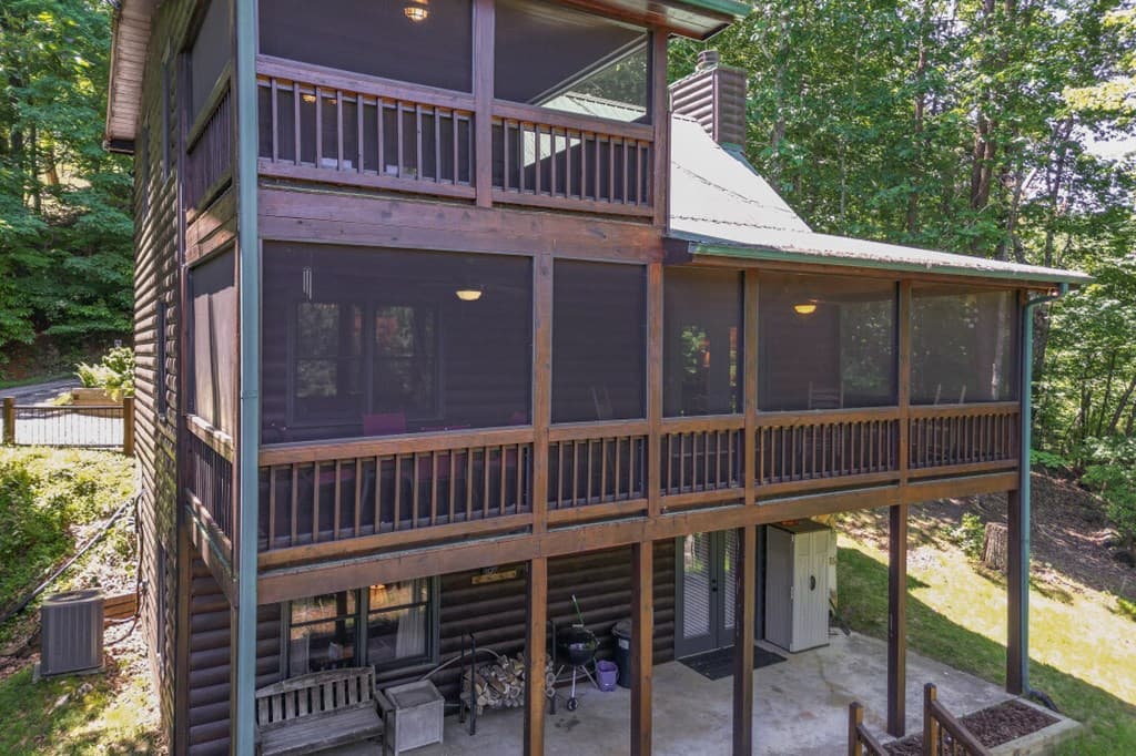 801 Davenport Mountain Road, Blue Ridge GA 30513 - Photo