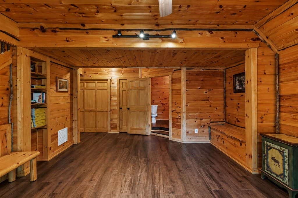 801 Davenport Mountain Road, Blue Ridge GA 30513 - Photo