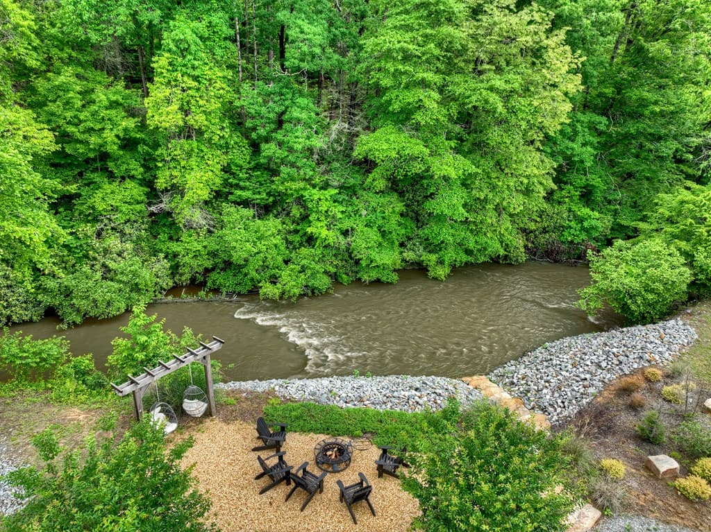 186 Dogwood Drive, Epworth GA 30541 - Photo