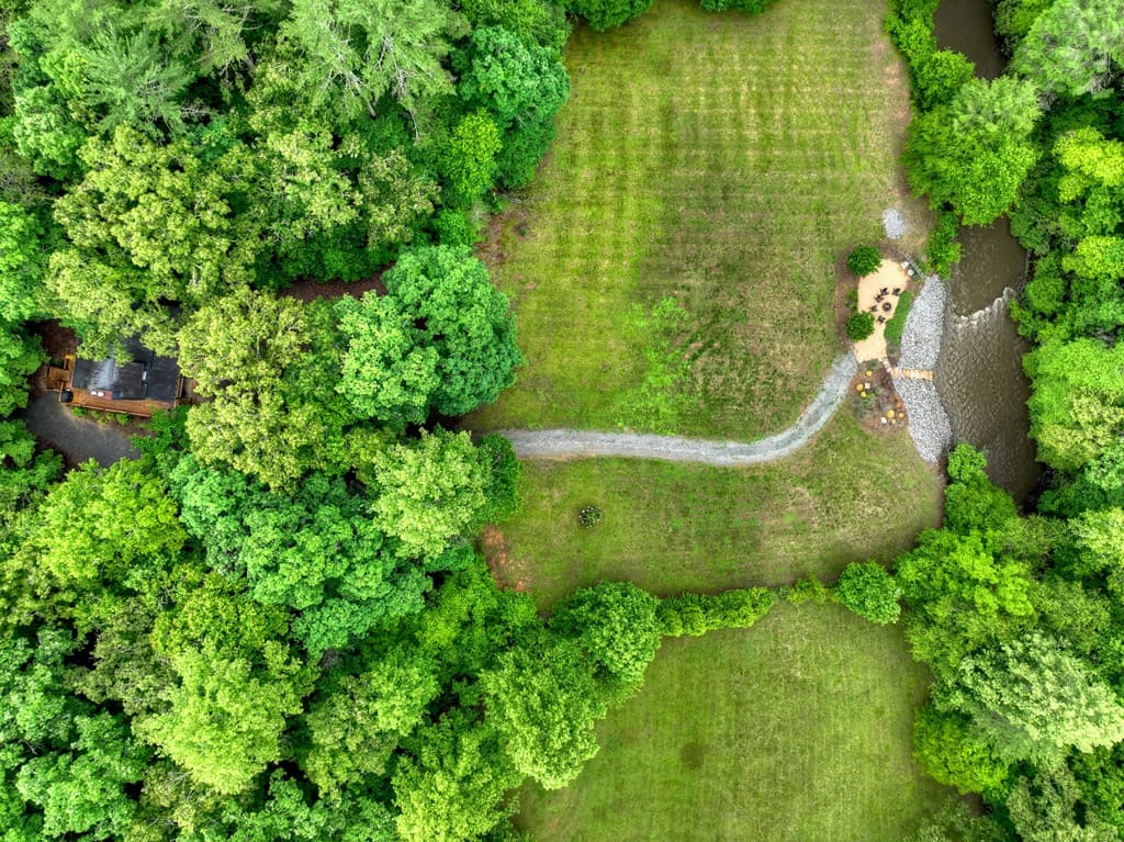 186 Dogwood Drive, Epworth GA 30541 - Photo
