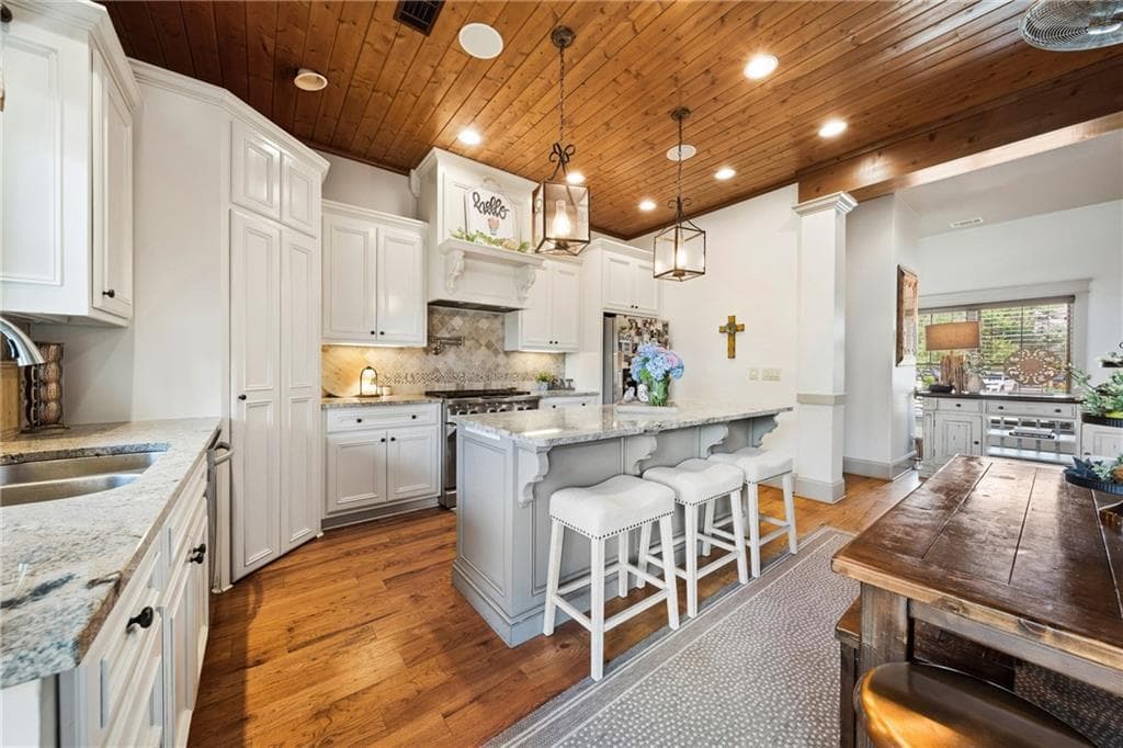 65 Cottage Lane, Toccoa GA 30577 - Photo