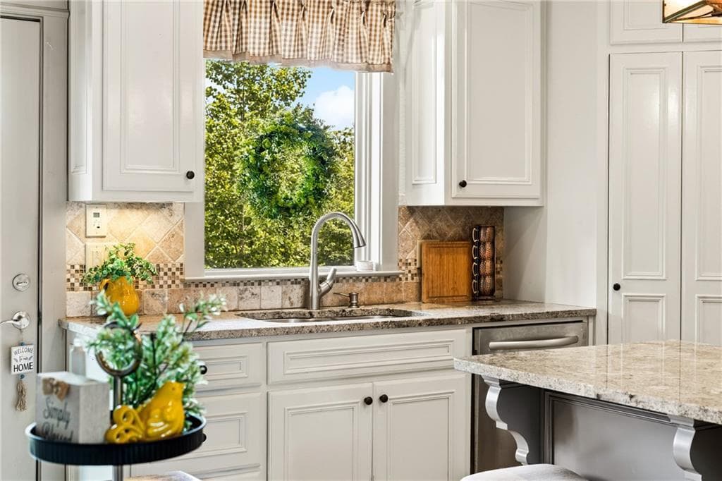 65 Cottage Lane, Toccoa GA 30577 - Photo