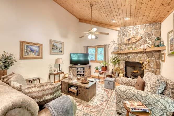 280 Fox Trot Lane, Murphy NC 28906 - Photo