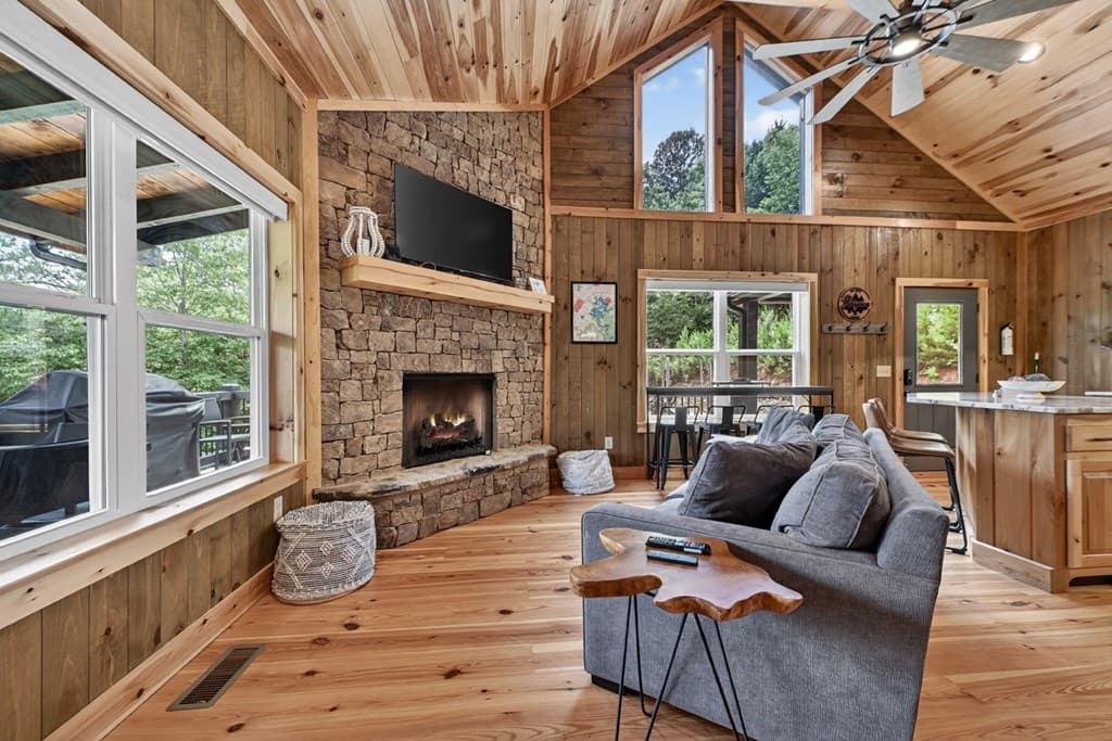 210 Ridge Top Trail, Blue Ridge GA 30513 - Photo