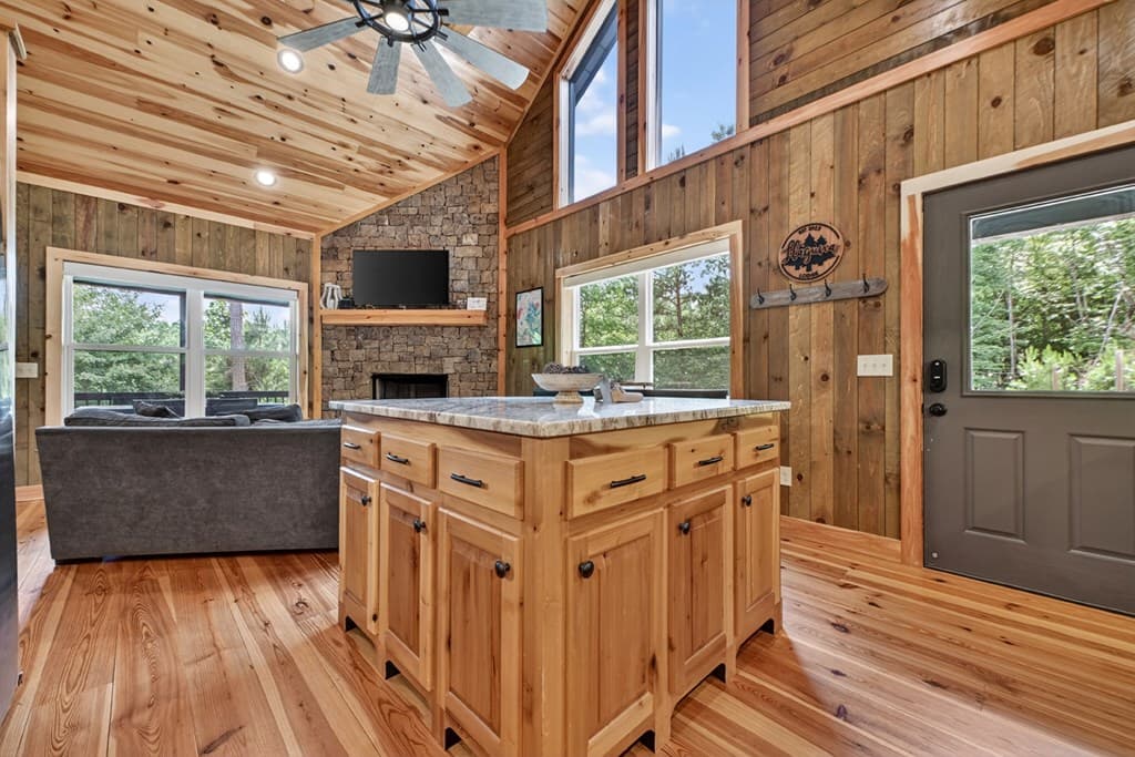 210 Ridge Top Trail, Blue Ridge GA 30513 - Photo