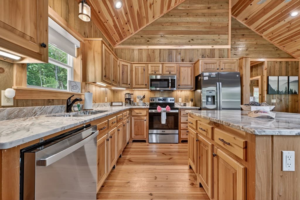 210 Ridge Top Trail, Blue Ridge GA 30513 - Photo
