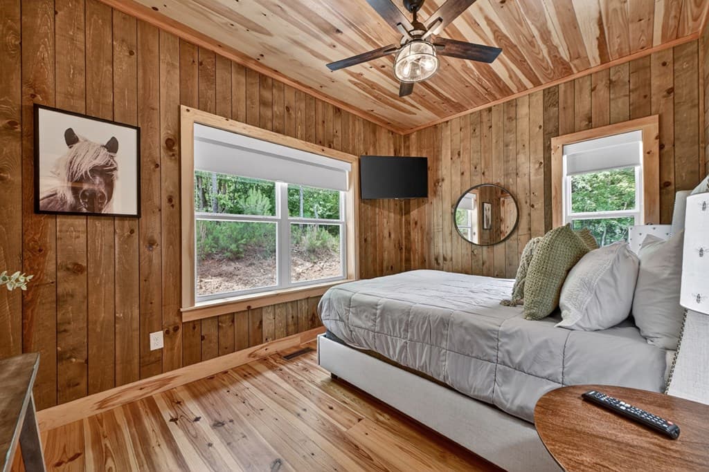 210 Ridge Top Trail, Blue Ridge GA 30513 - Photo