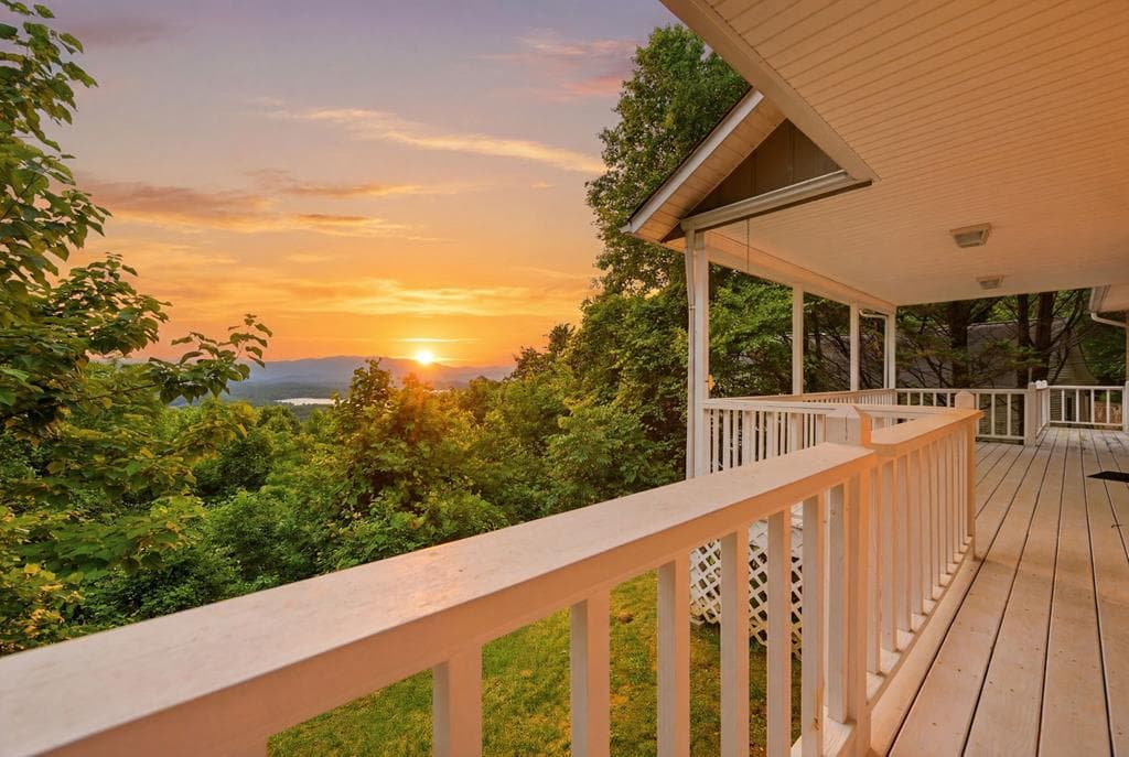 3160 Hiawassee Trace, Hiawassee GA 30546 - Primary photo
