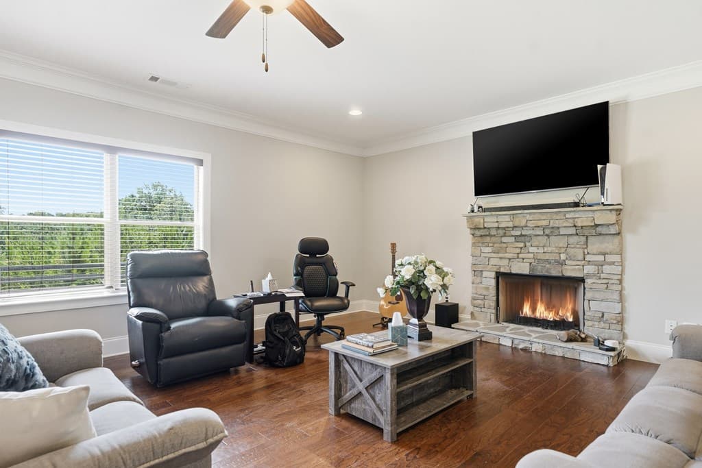 449 Tom Avery Drive, Ball Ground GA 30107 - Photo
