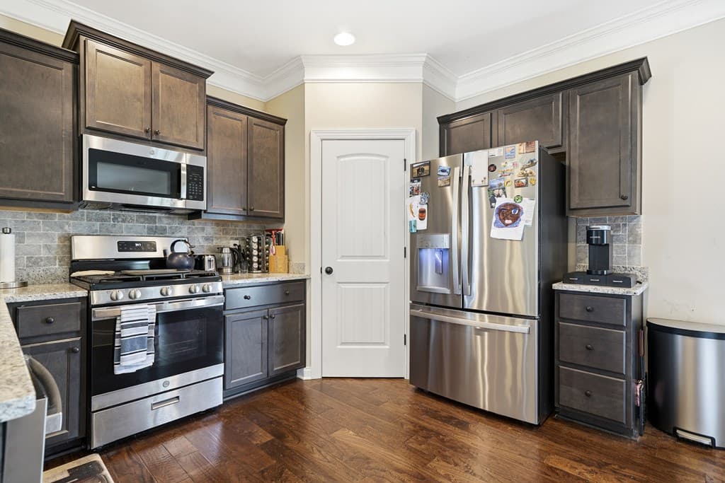 449 Tom Avery Drive, Ball Ground GA 30107 - Photo
