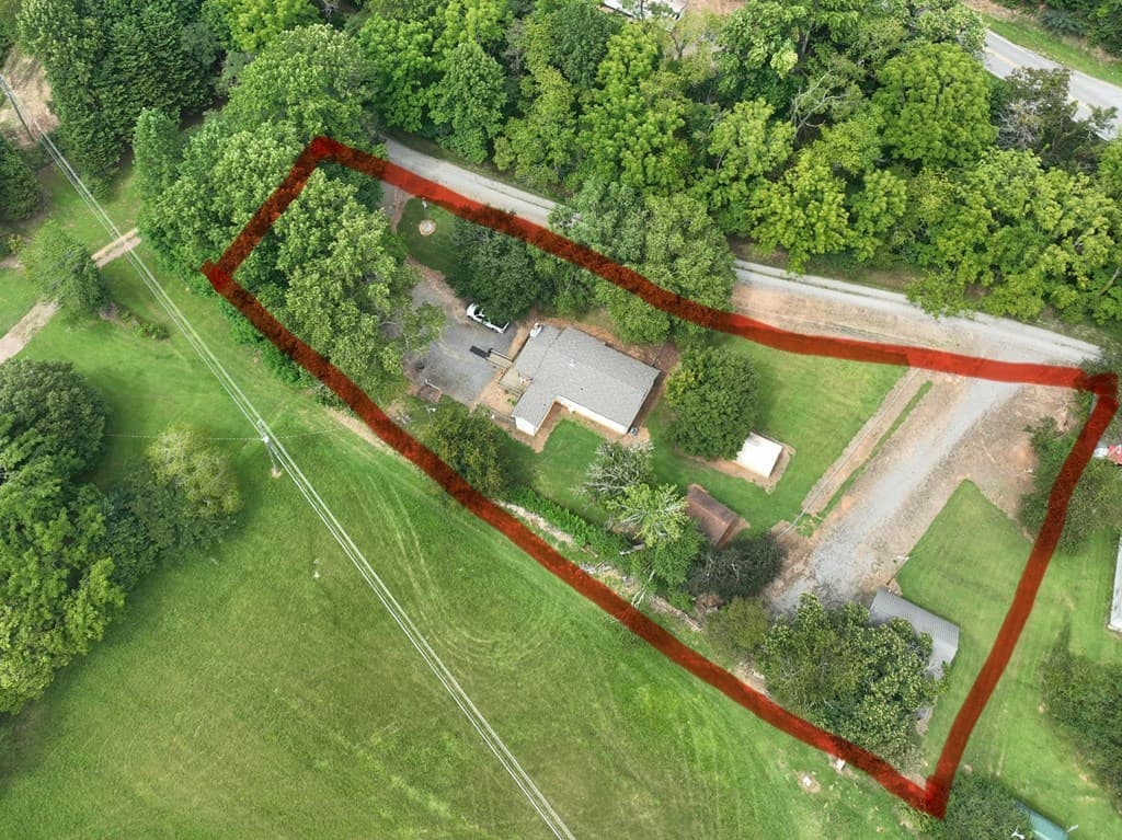 903 Village Road, Hiawassee GA 30546 - Photo