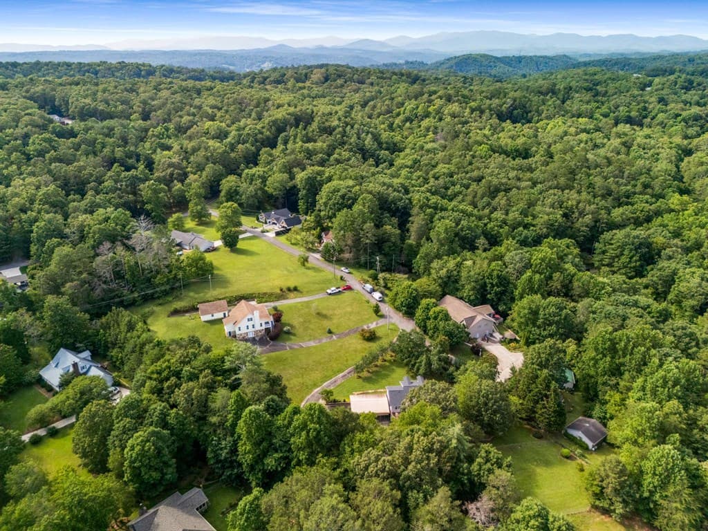 214 Piney Woods Drive, Ellijay GA 30536 - Photo