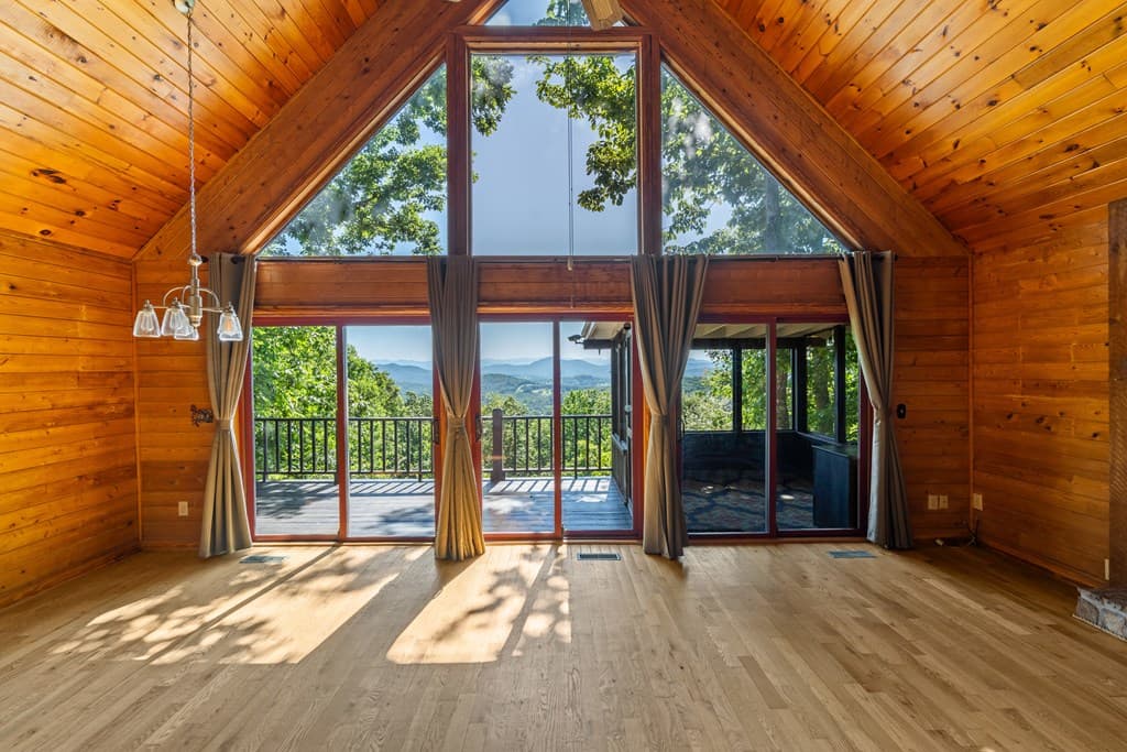 913 Royal Oaks Trail, Brasstown NC 28902 - Photo