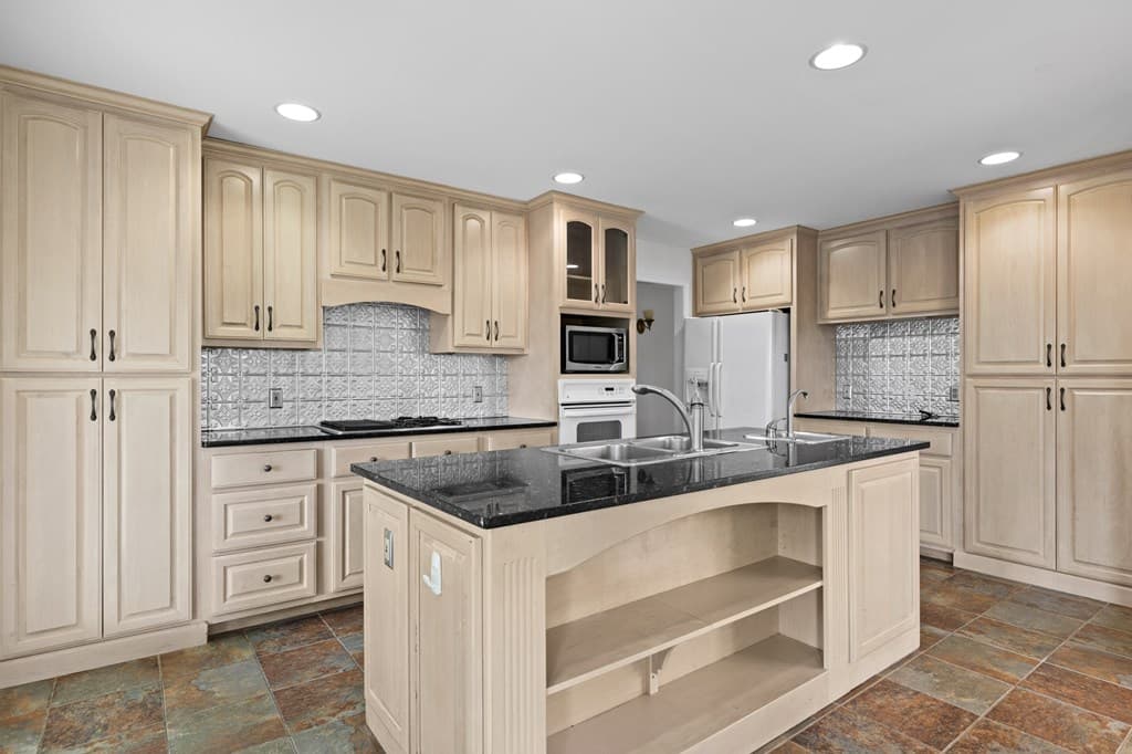 177 Shangri La Drive, Mineral Bluff GA 30559 - Photo