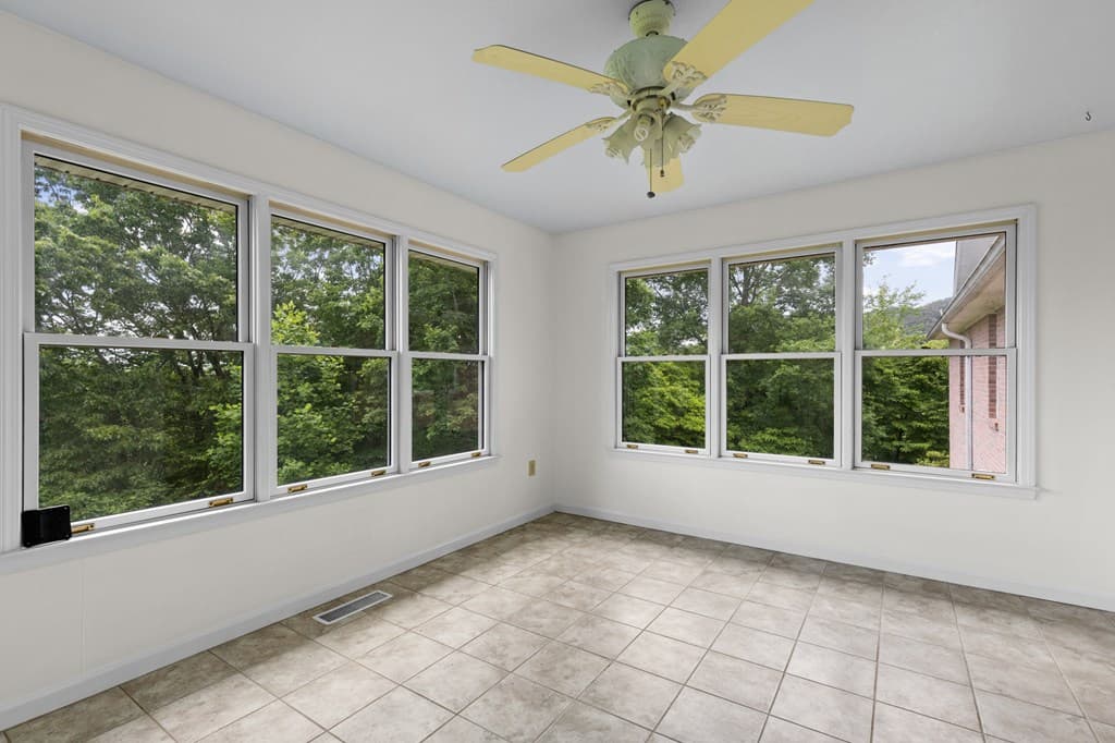 177 Shangri La Drive, Mineral Bluff GA 30559 - Photo
