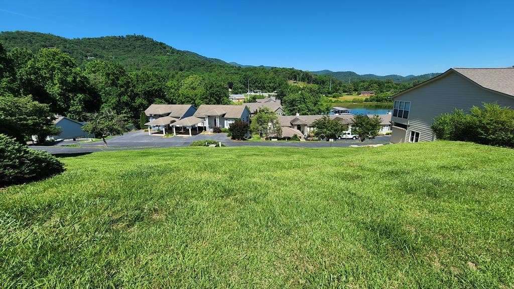 M2 Admirals Point, Hiawassee GA 30546 - Photo