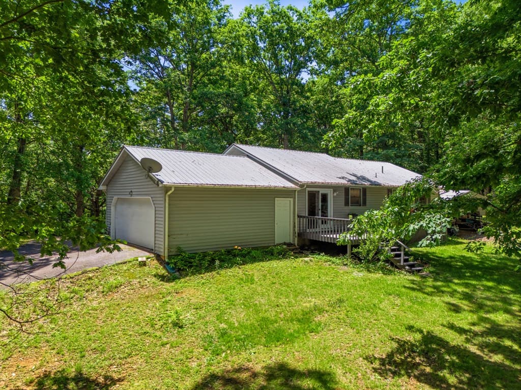 2455 Oak Knoll Drive, Hiawassee GA 30546 - Photo