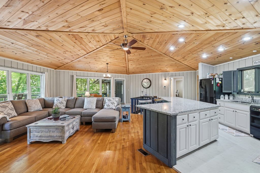 775 Mountain Oak Road, Ellijay GA 30540 - Photo