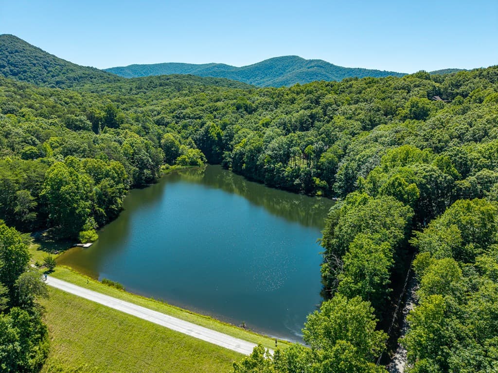 775 Mountain Oak Road, Ellijay GA 30540 - Photo