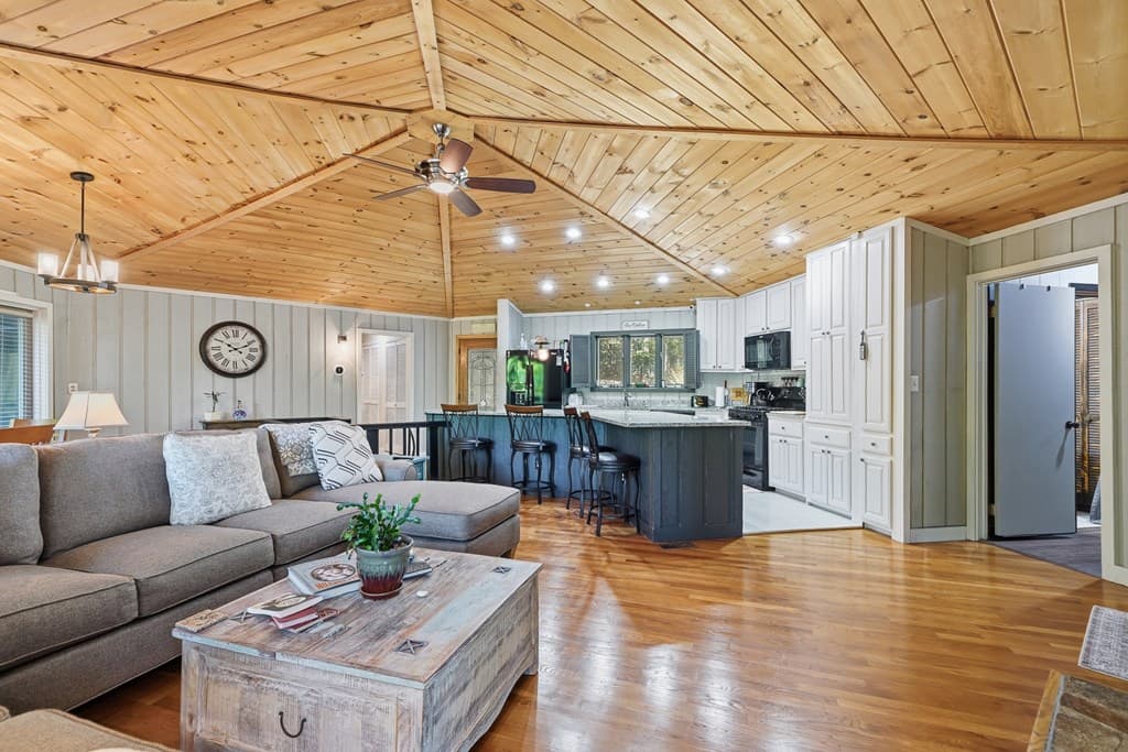 775 Mountain Oak Road, Ellijay GA 30540 - Photo