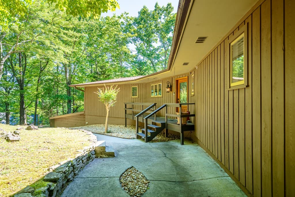 775 Mountain Oak Road, Ellijay GA 30540 - Photo