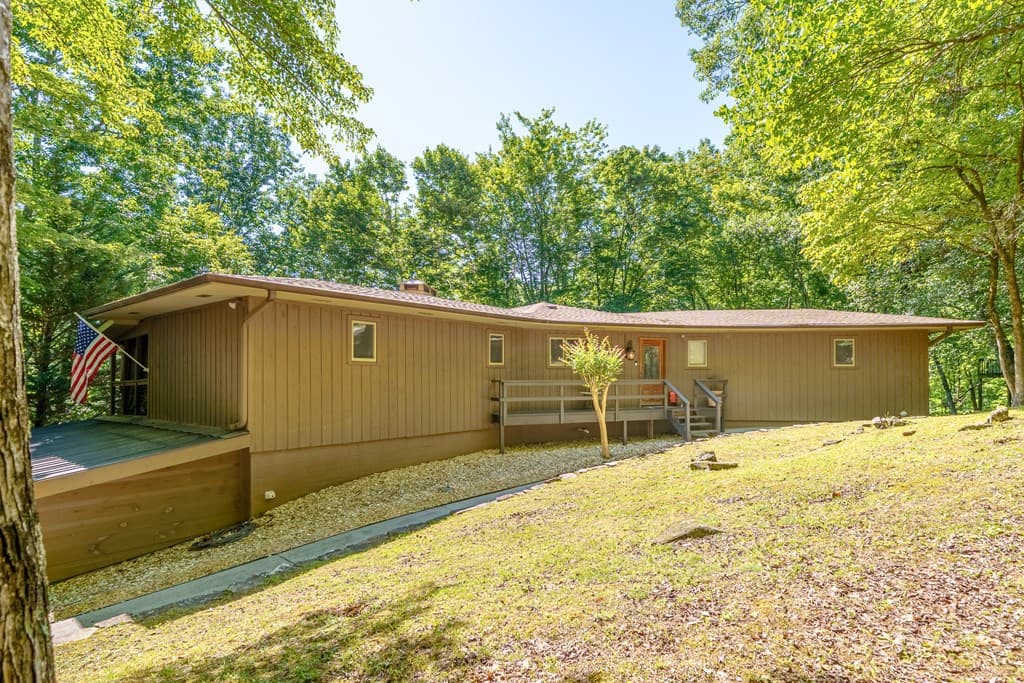 775 Mountain Oak Road, Ellijay GA 30540 - Photo