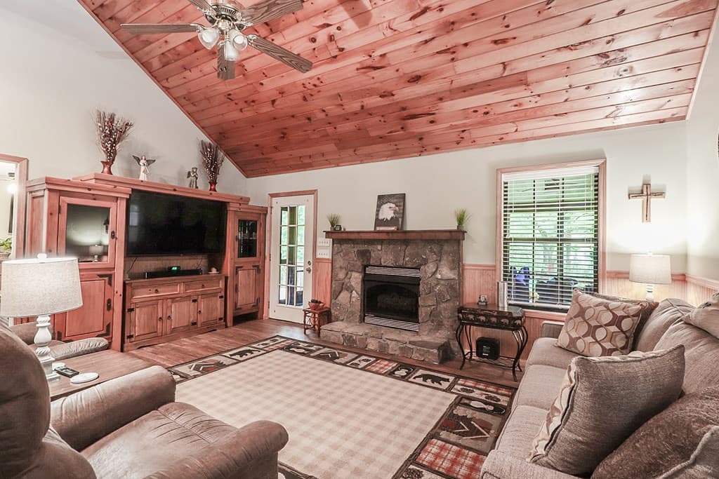 107 Litton Way, Blairsville GA 30512 - Photo