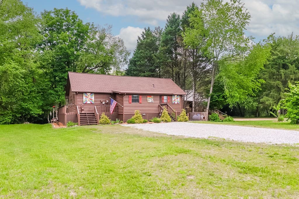 107 Litton Way, Blairsville GA 30512 - Photo