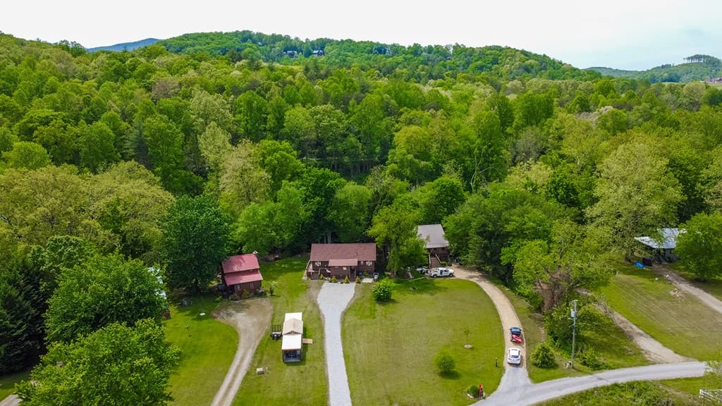 107 Litton Way, Blairsville GA 30512 - Photo