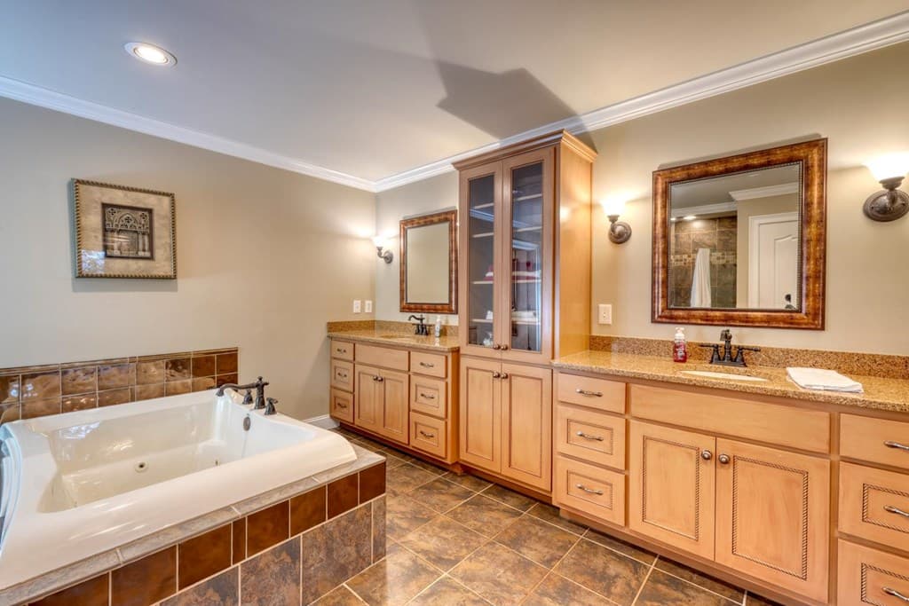 276 Lancelot Loop, Clayton GA 30525 - Photo