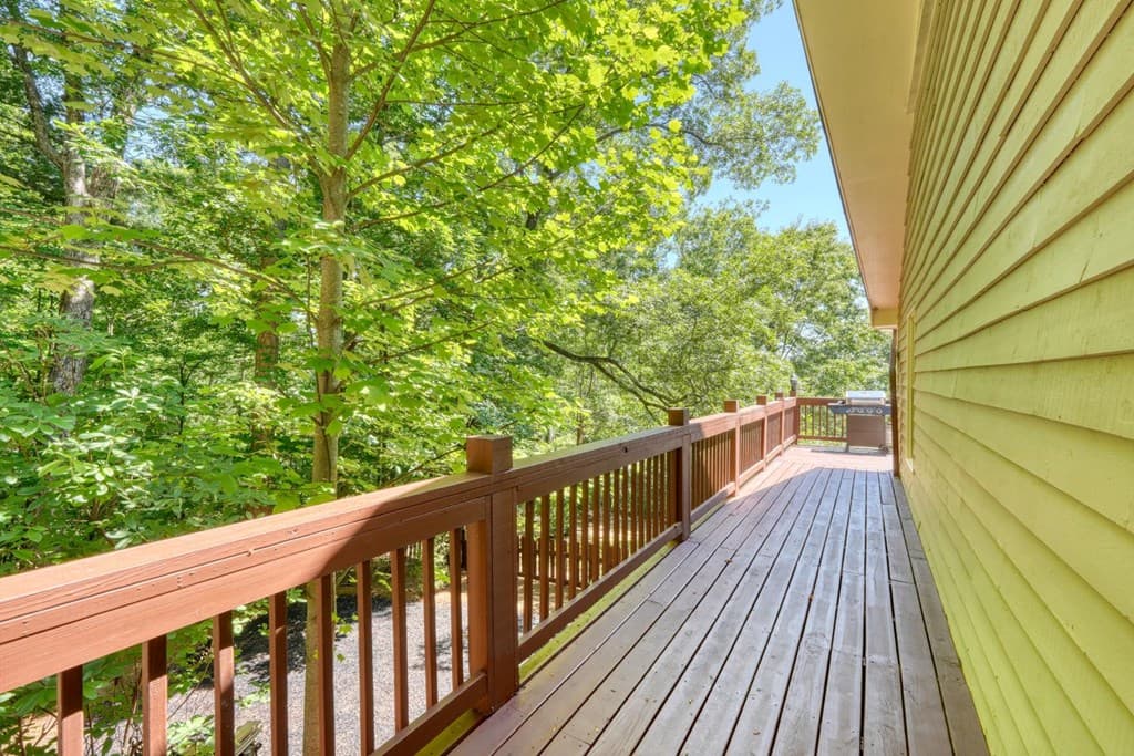 276 Lancelot Loop, Clayton GA 30525 - Photo