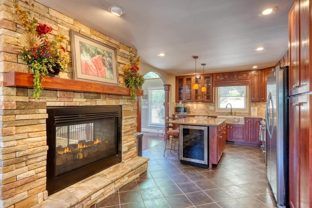 276 Lancelot Loop, Clayton GA 30525 - Photo